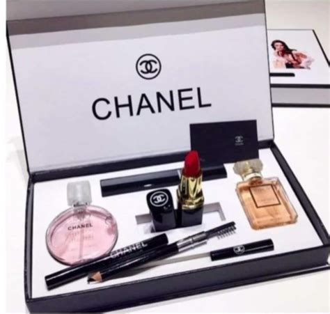 chanel in the bag lip and fragrance set|chanel gift set.